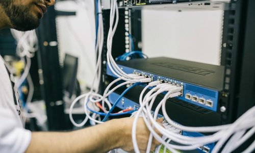 pexels-field-engineer-147254-442150 Cropped